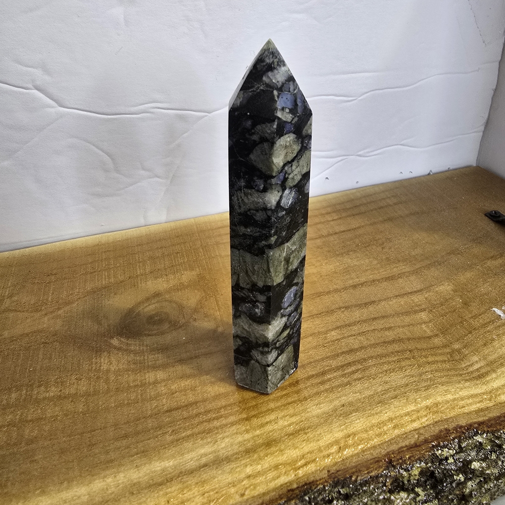 QUE SERA Crystal Tower - Picture 2 of 3